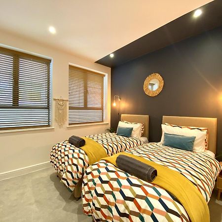 Stunning 2 Bed Apartment Sea Views And Parking Worthing Exterior foto